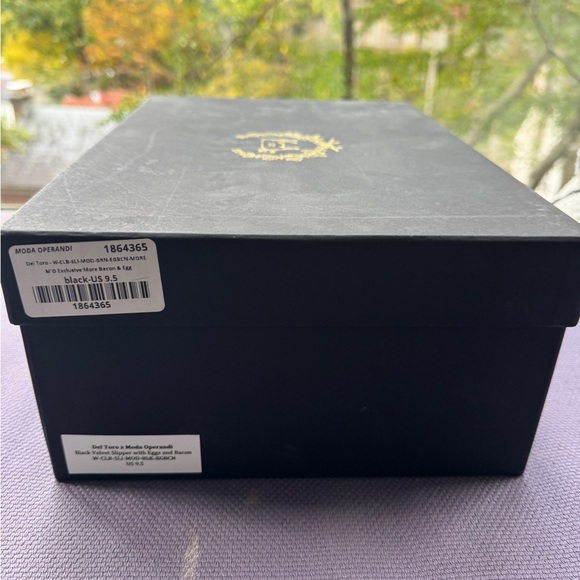 Del Toro Black Velvet Loafers with Egg and Bacon Embroidery - Picture 7 of 8